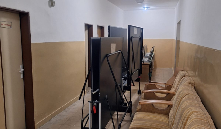 Mestisko hrá PING PONG 