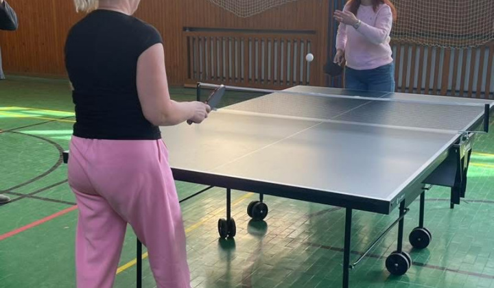 Mestisko hrá PING PONG 